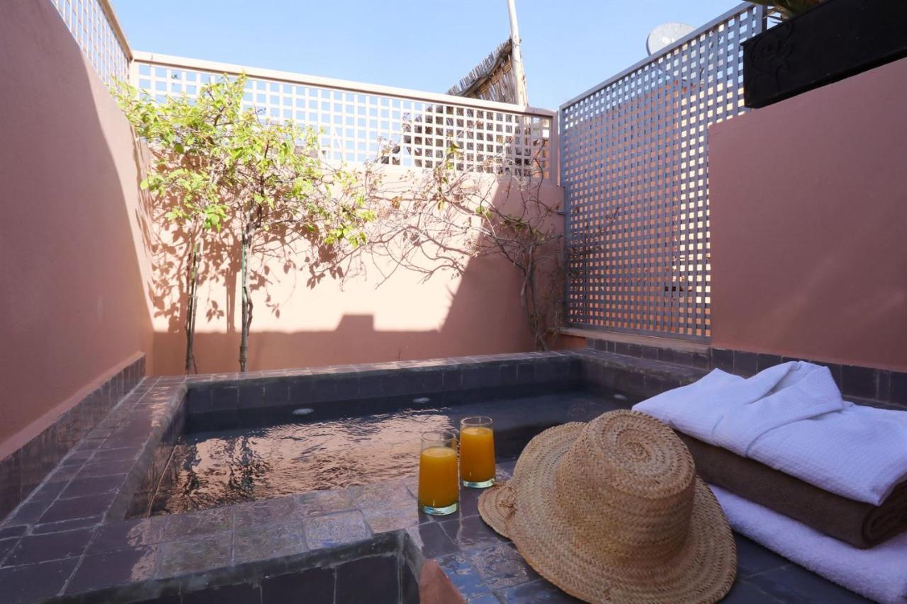 Riad Dar Safi - Privatise Pour 6/8 Pers. - Jacuzzi Marrakesh Bagian luar foto