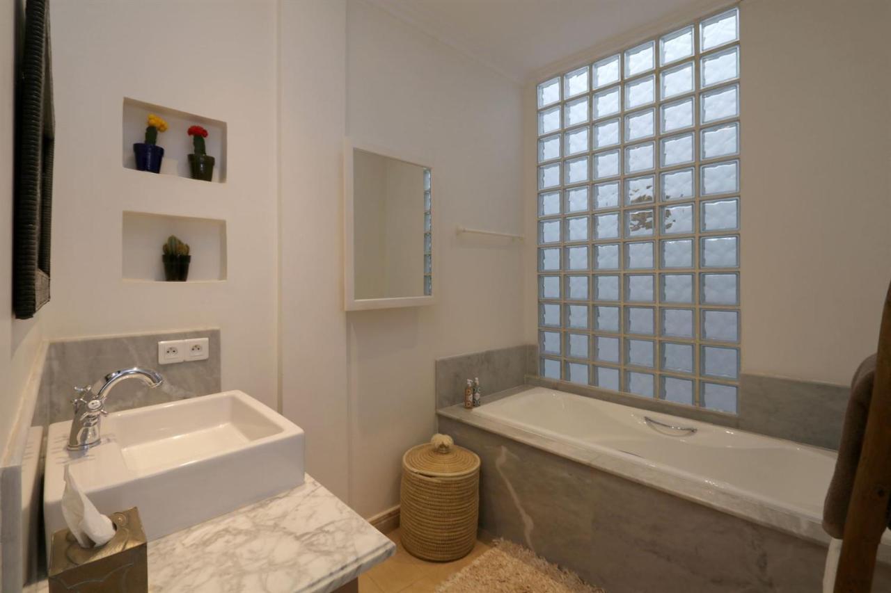 Riad Dar Safi - Privatise Pour 6/8 Pers. - Jacuzzi Marrakesh Bagian luar foto