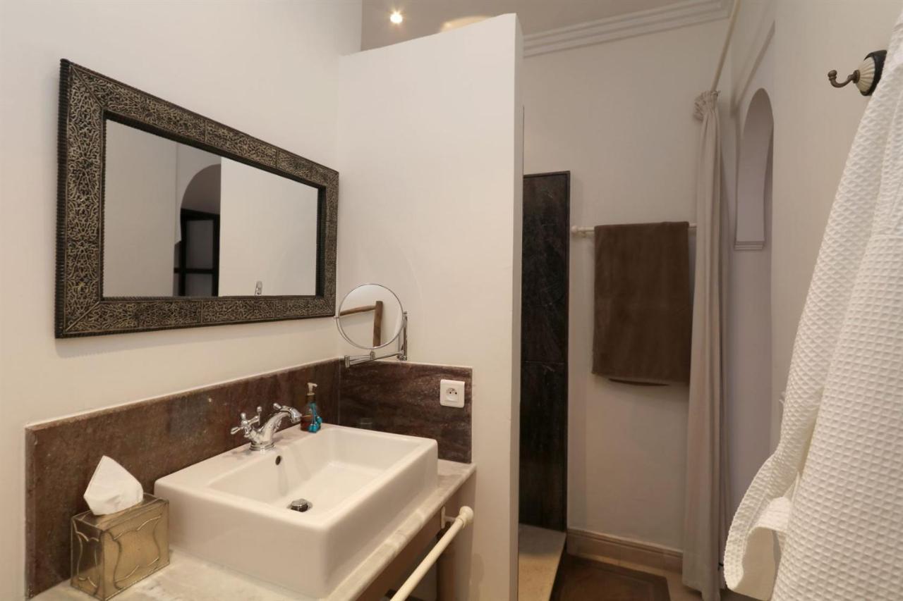 Riad Dar Safi - Privatise Pour 6/8 Pers. - Jacuzzi Marrakesh Bagian luar foto